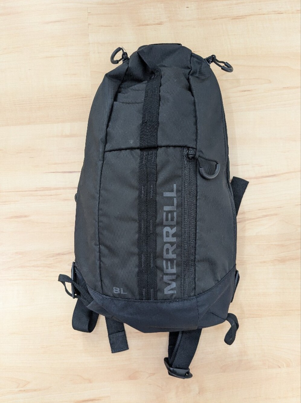 🥾 Merrell 8L Black Sling Pack